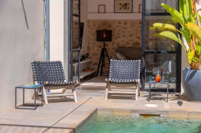 Elegant Town House in Pollensa 2 bedrooms Roser Vell Located in heart of Old Town